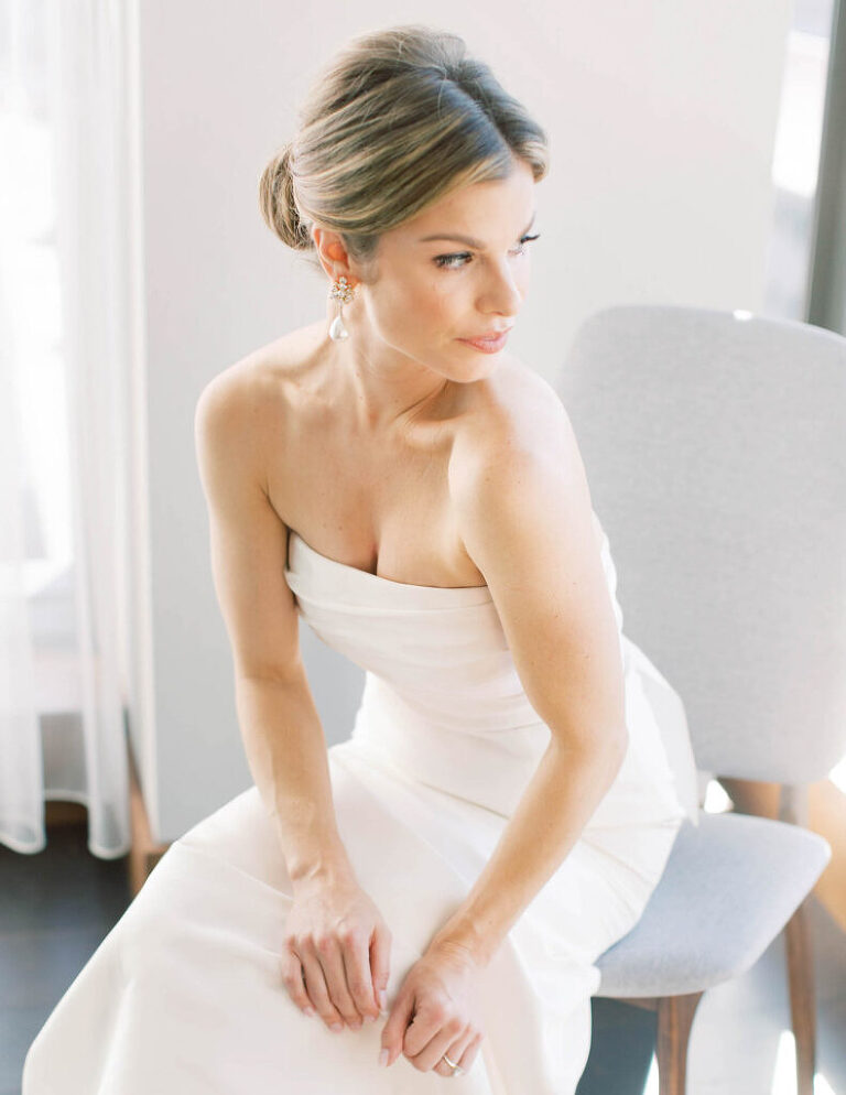 Bride getting ready photos at the Jacquard hotel in Dever, Colorado by Amanda Berube Photography